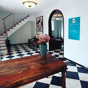 2* Hotel Mamboo